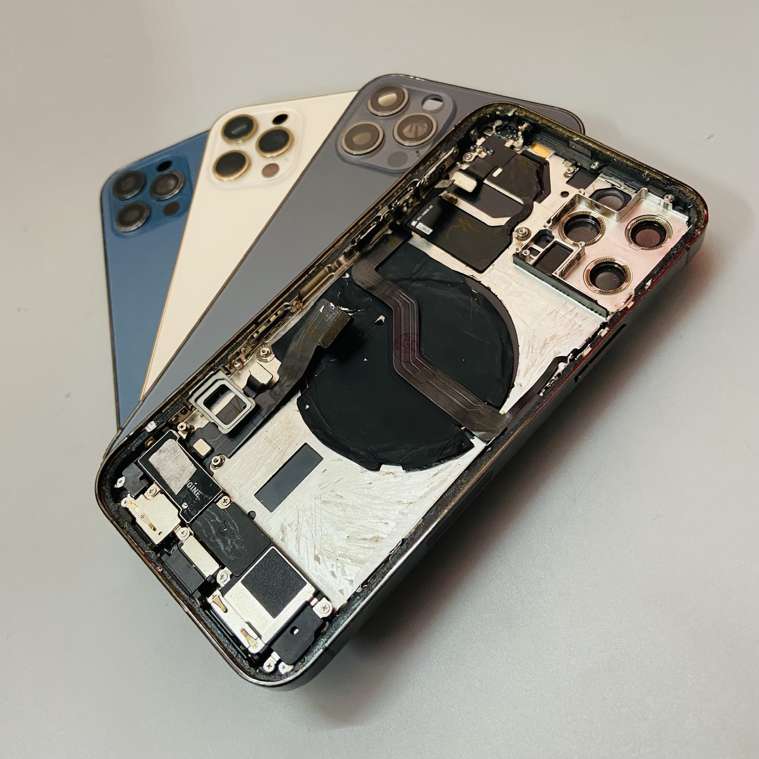 Cụm iphone 12 pro